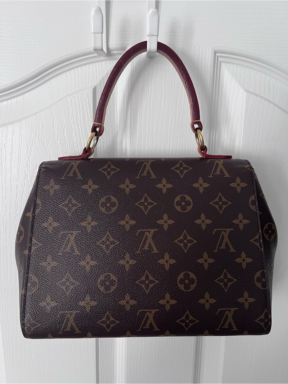 Louis Vuitton Cluny BB with Two-tone Crossbody Strap and Dust Bag, Monogram - Picture 3 of 16